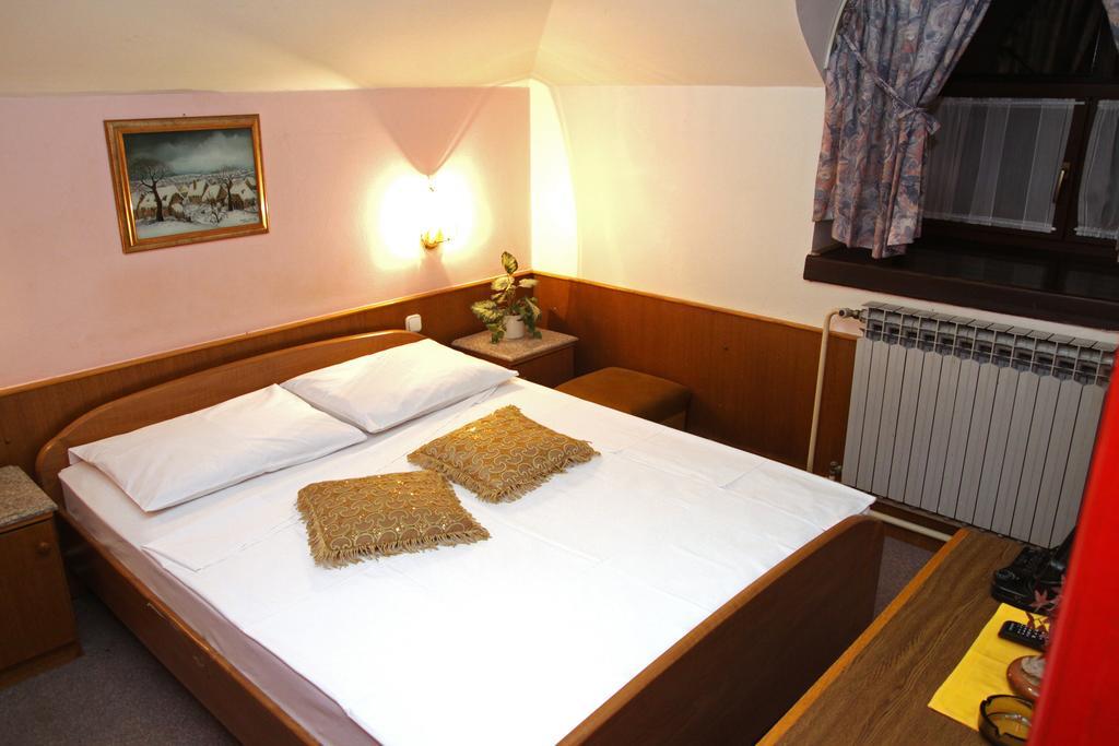 Guest House Royal Cakovec Exterior photo